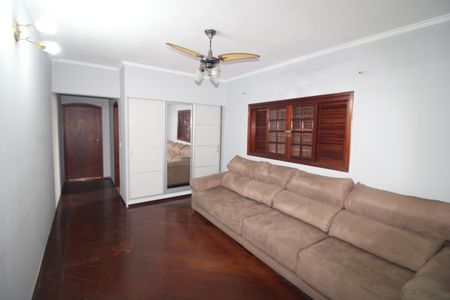 Casa à venda com 207m², 2 quartos e 3 vagasQuarto 2