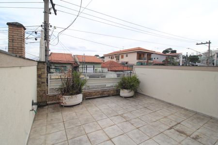 Sala - Quintal de casa para alugar com 2 quartos, 207m² em Parque Sao Domingos, São Paulo
