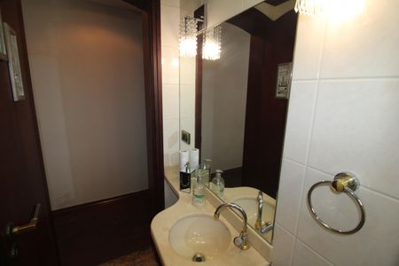 Casa à venda com 207m², 2 quartos e 3 vagasLavabo