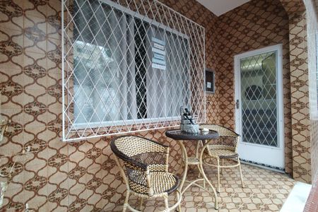 Casa de condomínio à venda com 200m², 3 quartos e 3 vagasVaranda