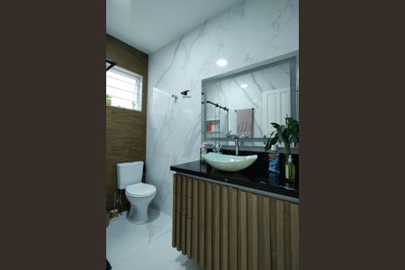 Casa de condomínio à venda com 200m², 3 quartos e 3 vagasBanheiro Social