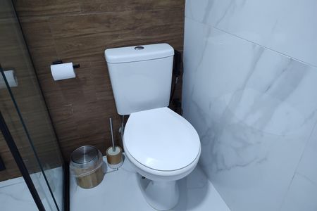 Casa de condomínio à venda com 200m², 3 quartos e 3 vagasBanheiro Social