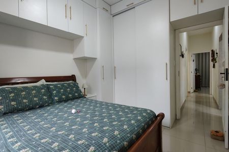 Casa de condomínio à venda com 200m², 3 quartos e 3 vagasQuarto 3