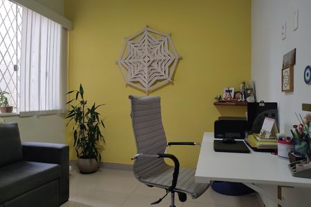 Casa de condomínio à venda com 200m², 3 quartos e 3 vagasQuarto 2