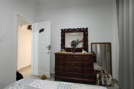 Casa de condomínio à venda com 200m², 3 quartos e 3 vagasQuarto 1