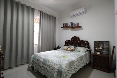 Casa de condomínio à venda com 200m², 3 quartos e 3 vagasQuarto 1