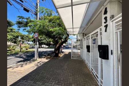 Apartamento à venda com 87m², 2 quartos e 2 vagasFachada da portaria