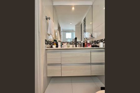 Apartamento à venda com 87m², 2 quartos e 2 vagasBanheiro da Suíte