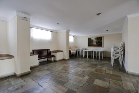 Apartamento à venda com 69m², 2 quartos e sem vagaÁrea comum - Salão de festas