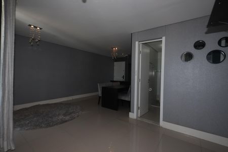 Apartamento para alugar com 65m², 2 quartos e 1 vagaSala