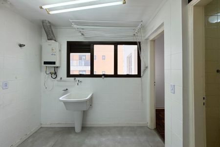 Apartamento à venda com 140m², 3 quartos e 2 vagasÁrea de Serviço