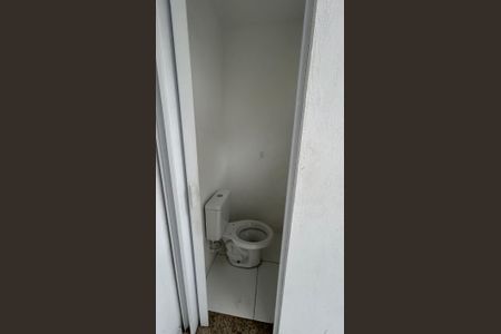 Casa à venda com 70m², 3 quartos e 1 vagaBanheiro de serviço