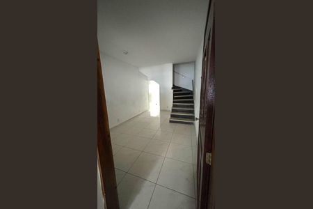 Casa à venda com 70m², 3 quartos e 1 vagaSala