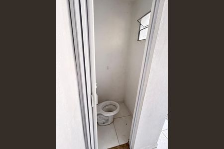 Casa à venda com 70m², 3 quartos e 1 vagaBanheiro de serviço