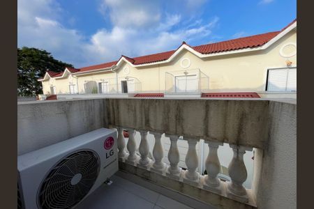 Casa à venda com 141m², 3 quartos e 2 vagasVaranda da suíte 