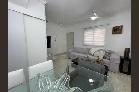 Casa à venda com 141m², 3 quartos e 2 vagasSala