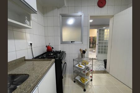Casa à venda com 141m², 3 quartos e 2 vagasCozinha
