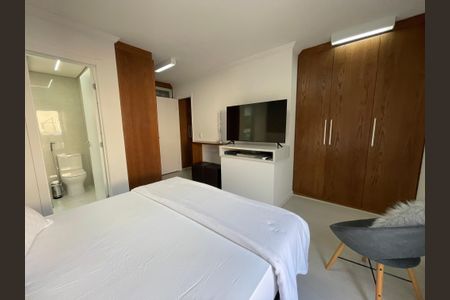 Casa à venda com 141m², 3 quartos e 2 vagasSuíte