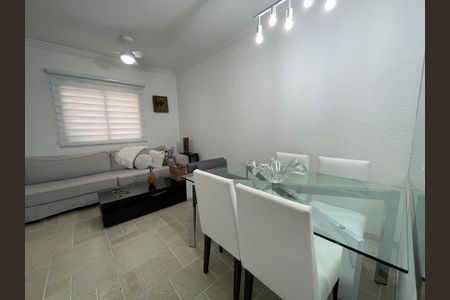 Casa à venda com 141m², 3 quartos e 2 vagasSala
