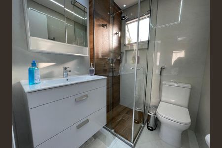 Casa à venda com 141m², 3 quartos e 2 vagasBanheiro da Suíte