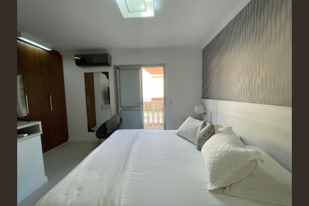 Casa à venda com 141m², 3 quartos e 2 vagasSuíte
