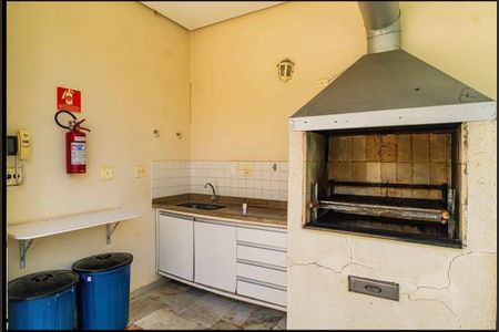 Casa à venda com 141m², 3 quartos e 2 vagasÁrea comum - Churrasqueira
