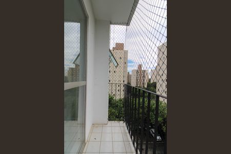 Sacada de apartamento à venda com 2 quartos, 52m² em Jardim Umarizal, São Paulo