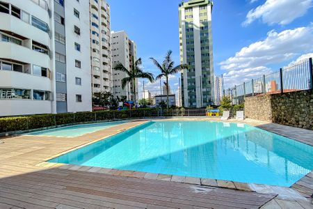 Apartamento à venda com 100m², 3 quartos e 1 vagaÁrea comum - Piscina