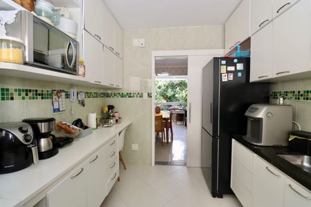 Apartamento para alugar com 110m², 3 quartos e 2 vagas Apartamento para alugar com 110m², 3 quartos e 2 vagasCozinha