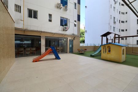 Apartamento para alugar com 110m², 3 quartos e 2 vagas Apartamento para alugar com 110m², 3 quartos e 2 vagasPlayground