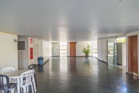 Apartamento para alugar com 54m², 2 quartos e sem vagaÁrea Comum - Salão de Festas