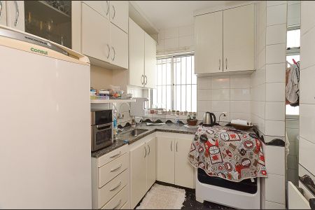 Apartamento à venda com 75m², 3 quartos e 2 vagas Apartamento à venda com 75m², 3 quartos e 2 vagasCozinha