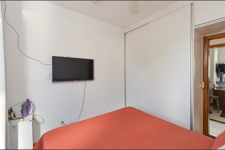 Apartamento à venda com 75m², 3 quartos e 2 vagas Apartamento à venda com 75m², 3 quartos e 2 vagasQuarto 2