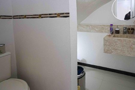 Apartamento à venda com 100m², 3 quartos e 2 vagas Apartamento à venda com 100m², 3 quartos e 2 vagasLavabo