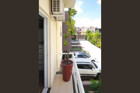 Apartamento à venda com 100m², 3 quartos e 2 vagas Apartamento à venda com 100m², 3 quartos e 2 vagasVaranda