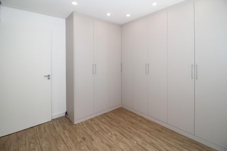 Apartamento à venda com 130m², 3 quartos e 2 vagasQuarto 2