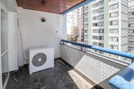 Apartamento à venda com 130m², 3 quartos e 2 vagasVaranda