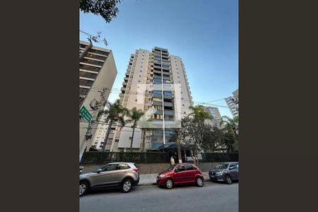 Apartamento à venda com 130m², 3 quartos e 2 vagasFachada