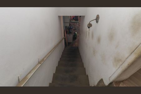 Casa à venda com 70m², 2 quartos e sem vagaEscada