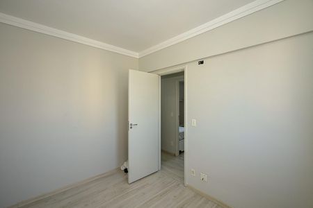 Apartamento para alugar com 104m², 3 quartos e 2 vagasQuarto 2
