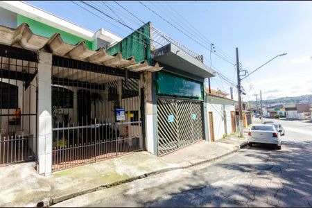 Casa para alugar com 88m², 2 quartos e 1 vaga Casa para alugar com 88m², 2 quartos e 1 vagaFachada