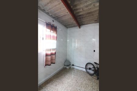 Casa à venda com 50m², 3 quartos e sem vagaÁrea de Serviço e Varanda 