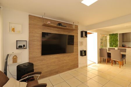 Casa para alugar com 160m², 2 quartos e 2 vagasSala