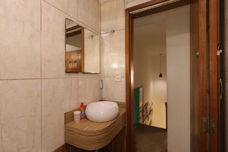 Casa para alugar com 160m², 2 quartos e 2 vagasBanheiro