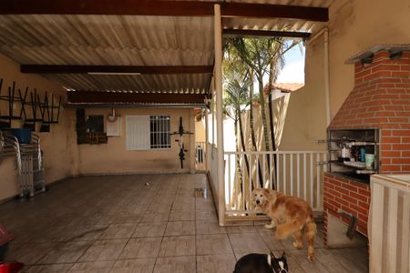 Casa para alugar com 160m², 2 quartos e 2 vagasQuintal