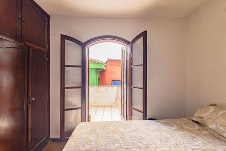 Casa à venda com 180m², 2 quartos e 1 vaga