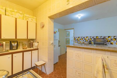 Casa à venda com 180m², 2 quartos e 1 vaga