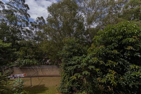 Vista Quarto 1 de apartamento para alugar com 2 quartos, 48m² em Conjunto Habitacional Fazenda do Carmo, São Paulo