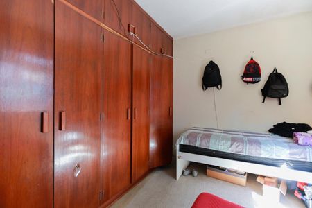 Casa à venda com 270m², 4 quartos e 3 vagasCasa 2 - Quarto 1