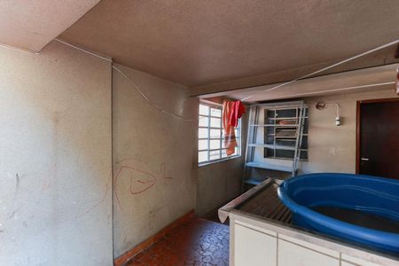 Casa à venda com 270m², 4 quartos e 3 vagasCasa 1 - Área de serviço